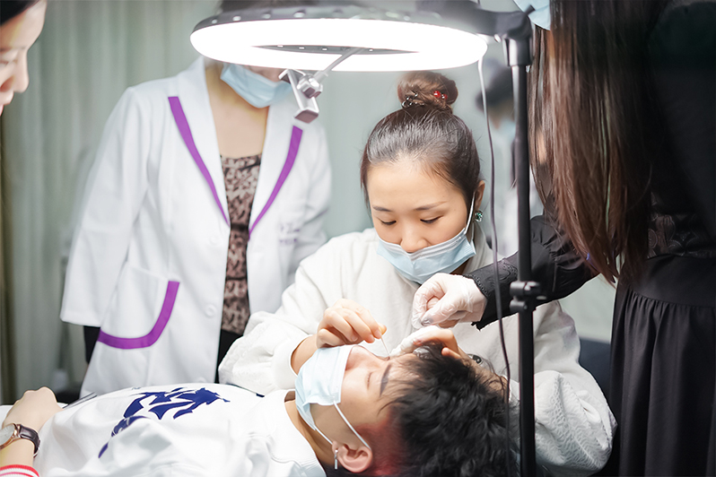 儋州知名品牌纹眉学校前十榜-伊姿美纹绣学院_半永久培训学校_广州