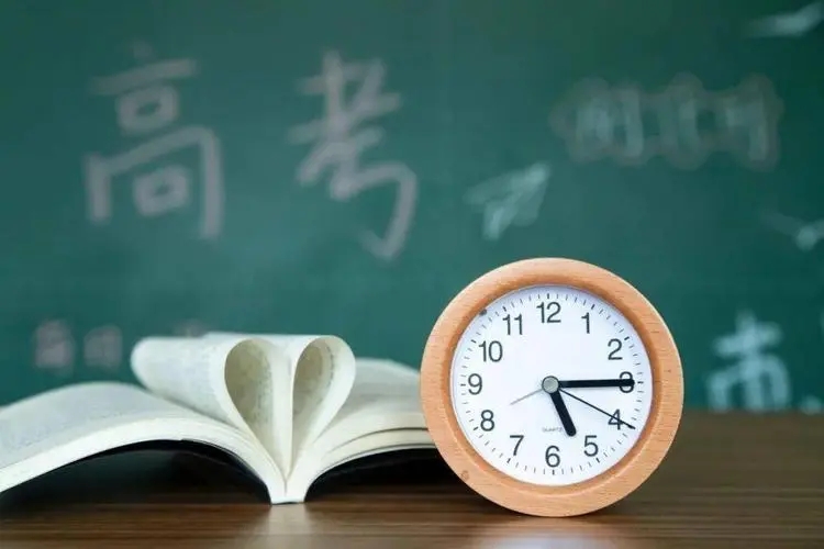 2023年昆明高考复读学校-云南西点文化学校