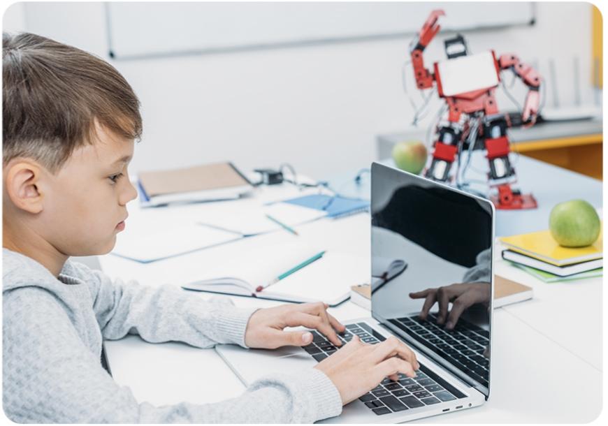 泰安少儿编程EV3智能机器人编程培训：走进人机交互 培养科技素养：四大课程特色：