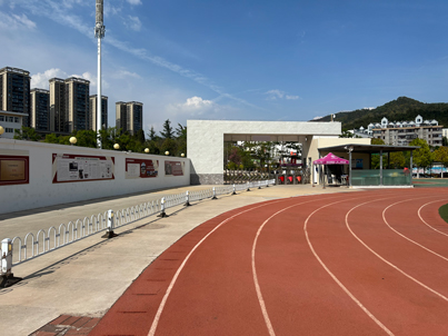 安宁市川附实验中学老师怎么样