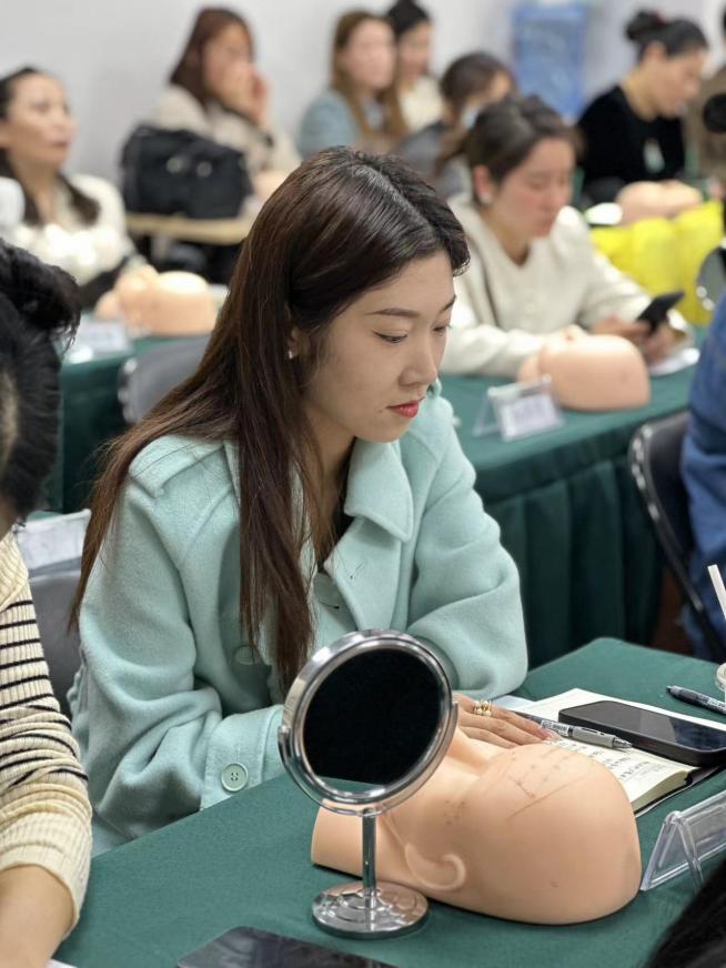西安韩国轻医美培训费用 去哪学正规轻医美学校