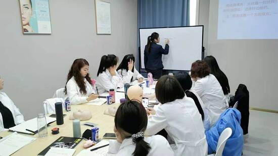 深圳市-有正规的医美培训学校吗呢