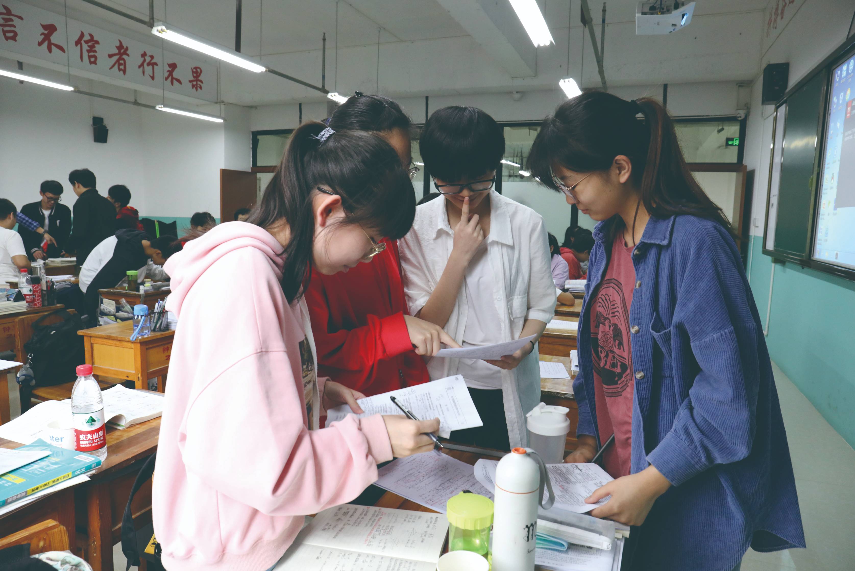 昆明钟英高考复读学校成绩怎么样