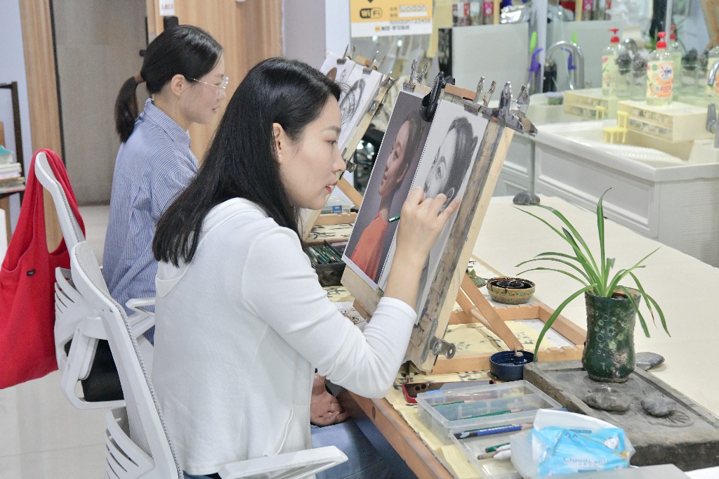 專業(yè)師資_匠心傳承_泗縣素描班核心力量