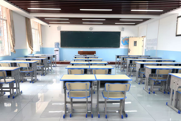 云南師大附中老協(xié)補(bǔ)習(xí)學(xué)校收費(fèi)多少錢