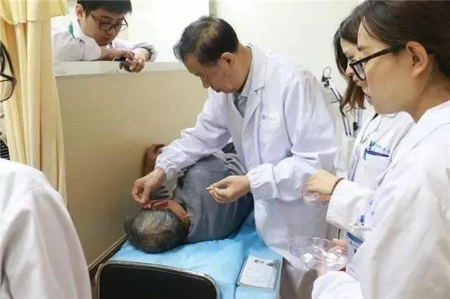 10月11日醒腦開竅針刺法學(xué)術(shù)傳承班